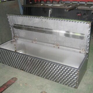 【デコトラ】　トラック用　道具箱　ワンオフで製作します！ - みどり市