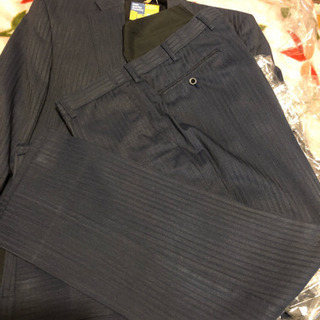 メンズオーダースーツの画像