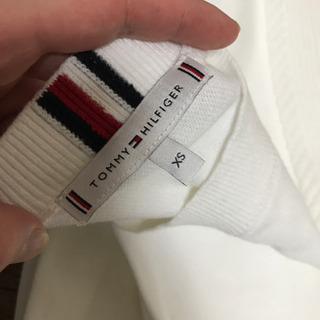 TOMMY HILFIGER 薄手ニット新品未使用の画像
