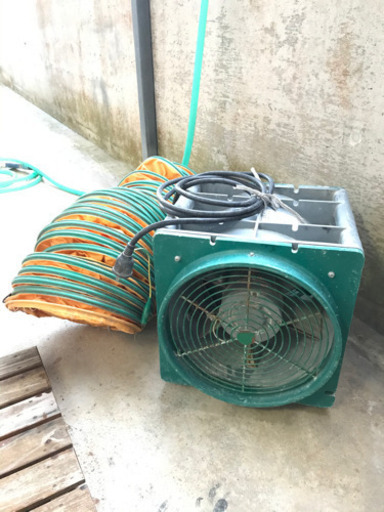 送風機とダクトのセット