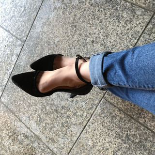 パンプス 黒 22cm少し大きめ 23cm くらいの画像