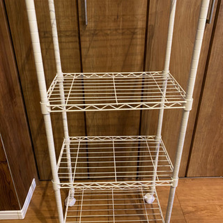 無料★キャスター付き4段ラック