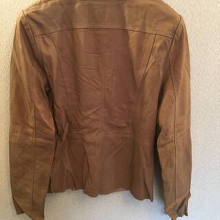 新品未使用　ビッキー　viaggio Blu ヤギ革ジャン　表地：ヤギ革 　裏地：ポリエステル100%　サイズ１の画像