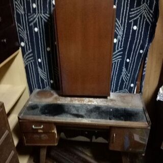 鏡台の画像