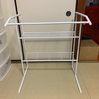 押入れにぴったりなハンガーラック
