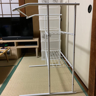 押入れにぴったりなハンガーラックの画像