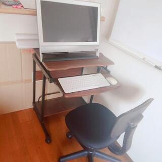 ■引取先決まりました■パソコン🖥️デスク、椅子💺３点セット