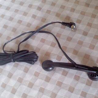 新品　片耳　イヤホン　受話器型　マイク付き　通話可能　2個セット...