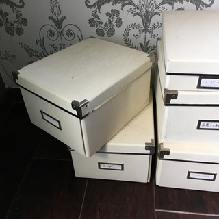 イケア で購入、紙製収納ボックス　五個の画像