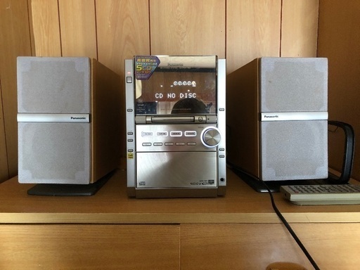 【値下げしました】CDコンポ Panasonicパナソニック MDステレオシステム 5CD／MD／カセットテープ／ラジオ MDLP対応 SC-PM77MD