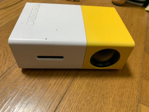 小型プロジェクター（小型）売ります