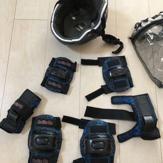 子供用ヘルメット&プロテクターセットの画像