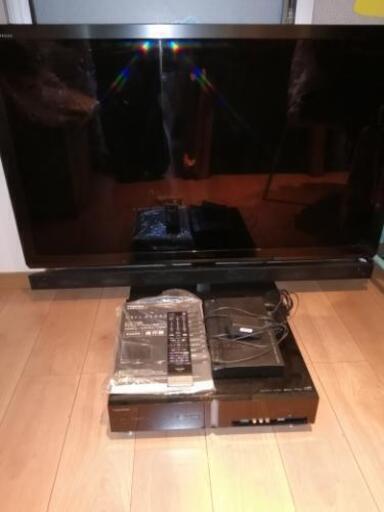 TOSHIBA　ハイビジョン液晶TV