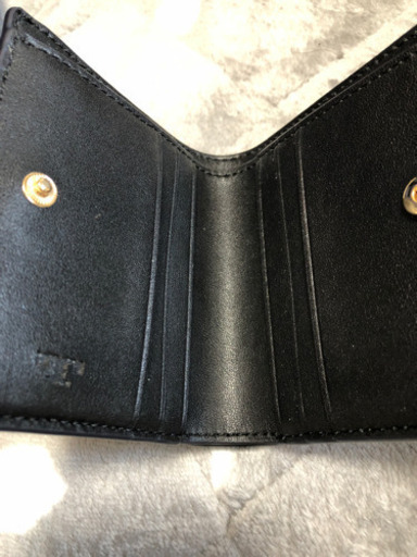 トリバーチ財布
