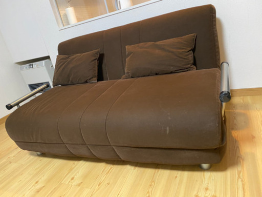 2人がけソファベッド　ダブルベッドになります　取りに来たら2000円引き
