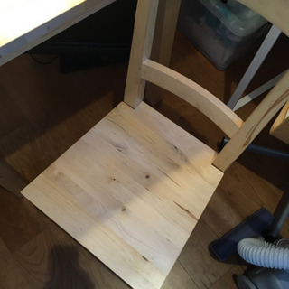 【IKEA】ダイニング３点セット（テーブル、椅子二脚）の画像