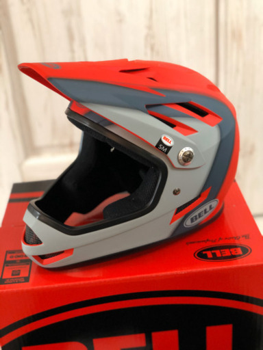 BELL2019年モデル　フルヘェイスヘルメット