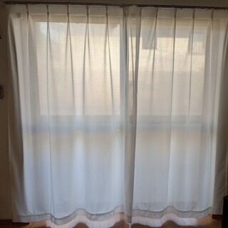 遮光カーテン　レースセット（ニトリ）の画像