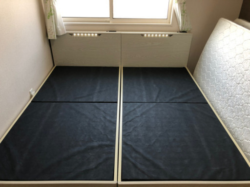 シングルベッド　×2(マットレス付き)