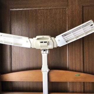 息子が使ってた机を譲ります。の画像