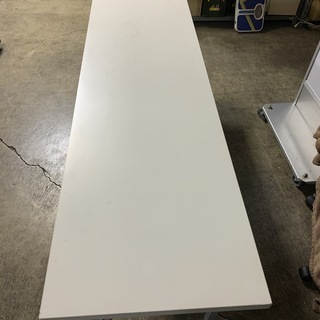 最新モデル！折り畳み 長テーブル 長机 ミーティングテーブル ホワイト 1800×450×700㎜ 事務用品  会議用 オフィス 集会所 イベント 中古 Cの画像