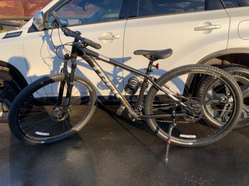 TREK MARLIN6 防犯登録済(鍵・ライト・スマホホルダー付)