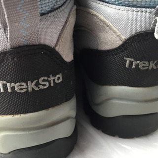 取引中 トレッキングシューズの画像
