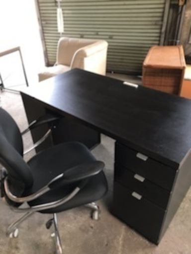 ☆家具大特価セール☆岐阜市六条倉庫保管　棚付きパソコンデスクセット　1200×600×750　テーブル×１　チェア×１　配達可能　学習机
