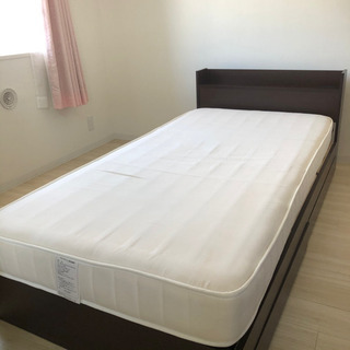 【再値下げしました！！】マットレス付シングルベッド