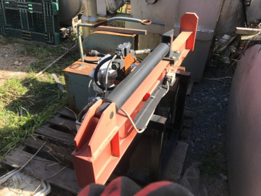 【配送可能】薪割り機　200V 新品未使用