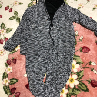 新品です。(話し合い中