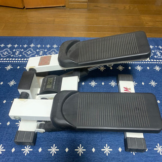 足踏み健康器具