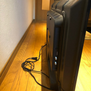 テレビ 32型　Qriom