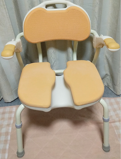 【介護・福祉】シャワーチェア　跳ね上げ肘掛け付 ソフト座面 シャワー椅子