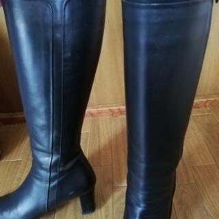 ブーツ　ロングブーツ　ヨシエイナバ　yoshie inaba

の画像