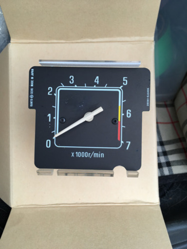 日産　ダットサントラック(720)純正新品オプションタコメーター