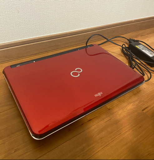 ノートパソコン FUJITSU LIFEBOOK AH77/C