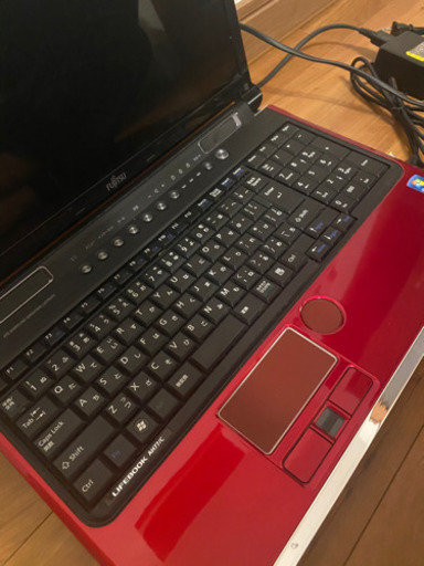 ノートパソコン FUJITSU LIFEBOOK AH77/C