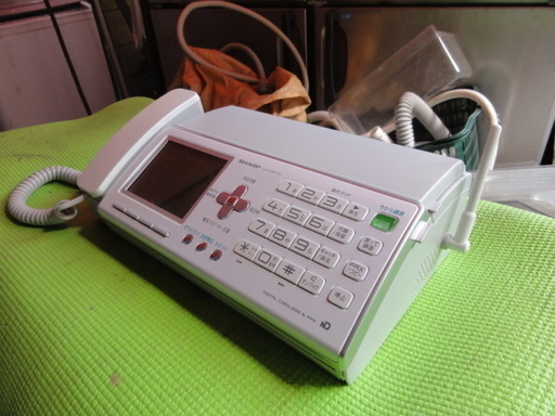 A788　シャープ　コードレス　ファクシミリ　ホワイト　UX-D57CL