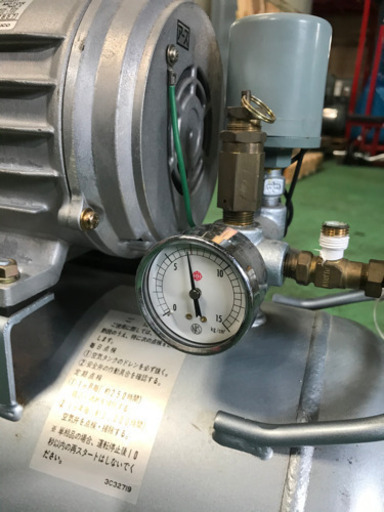 日立　オイルフリー　ベビコン　コンプレッサー