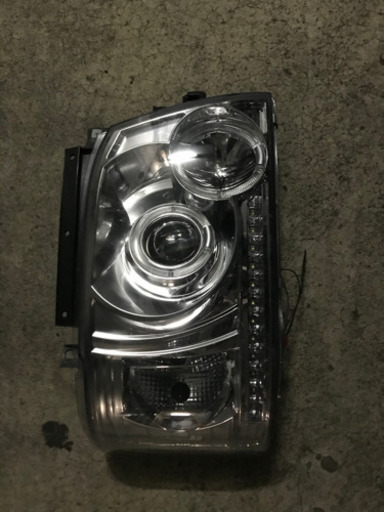 ハイエース　2型　ヘッドライト　左右