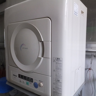 Panasonic　除湿形電気乾燥機　NH-D402P　中古品 ヨドバシ.com - パナソニック Panasonic 電気衣類乾燥機 4.0kg