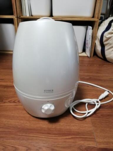 水容量多め、シンプルデザイン加湿器