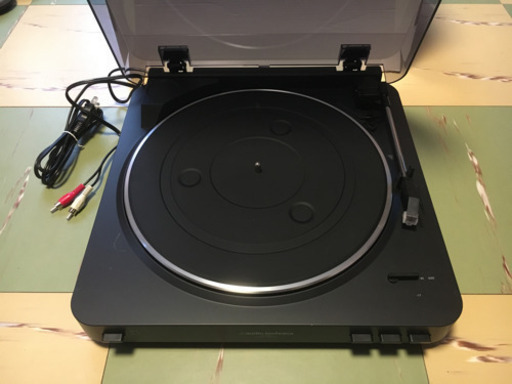 オーディオテクニカのレコードプレーヤーです