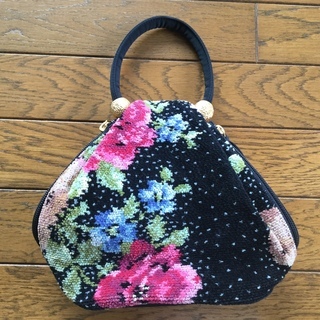 レイクアルスターのバッグの画像