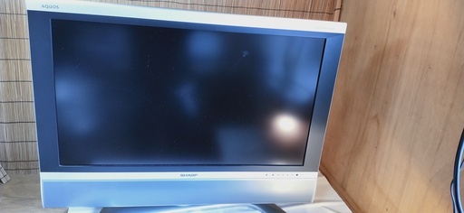 アクオス　32型　大型　テレビ　液晶