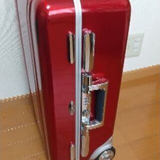 【無料】2泊3日キャリーバッグ譲りますの画像