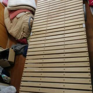 折りたたみシングルべッド　スノコの画像