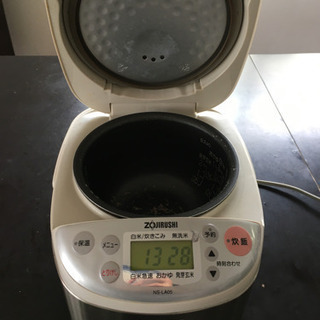【お引き渡し決定】炊飯器　象印　3合炊きの画像