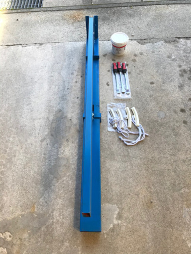 完売致しました。タイヤ-ホイール組み換え　ビートブレーカー（ホイールからタイヤを外す機械です）